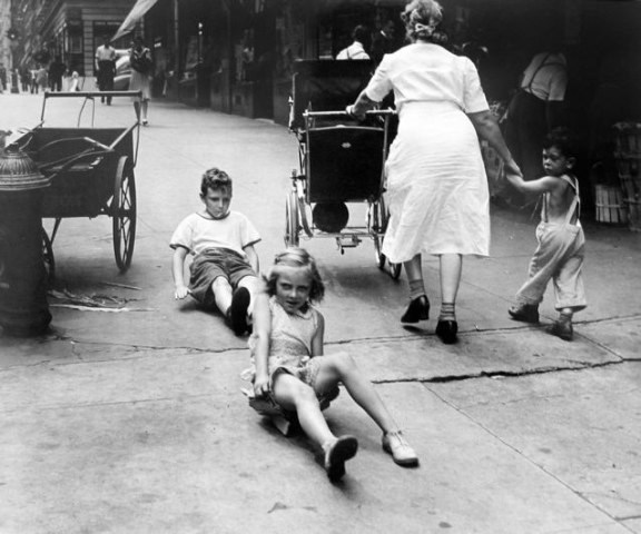 © John Albok, New York Scene,1945