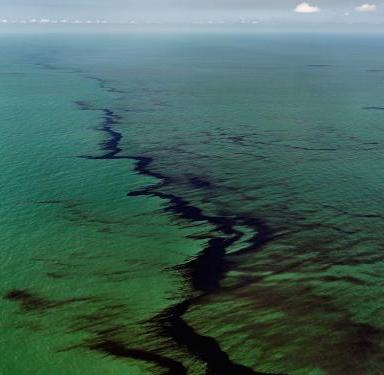 © Edward Burtynsky, Oil Spill #10, Oil Slick, Gulf of Mexico, June 24, 2010. 